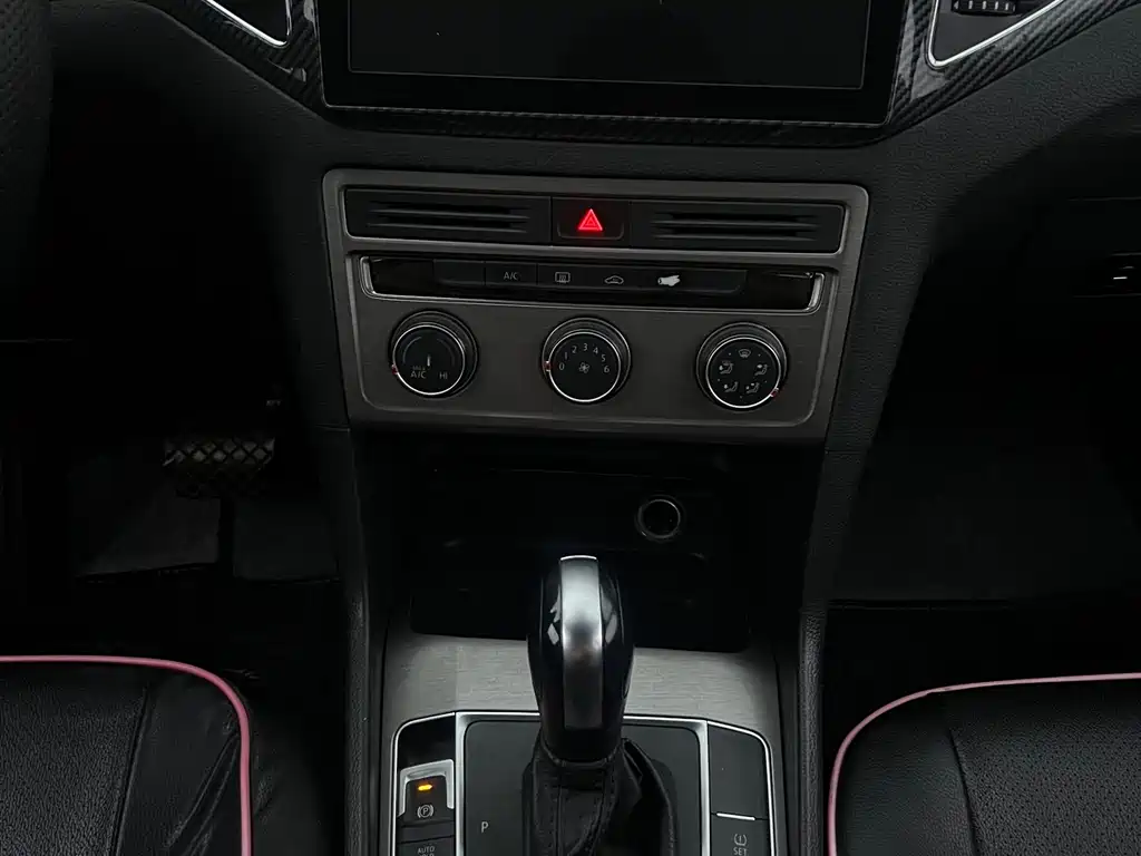 Volkswagen Golf Sportsvan — миниатюра 17