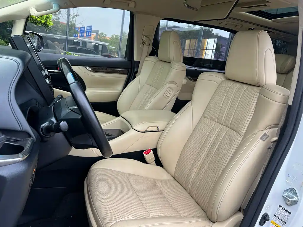 Toyota Alphard 2018 3.5L Luxury