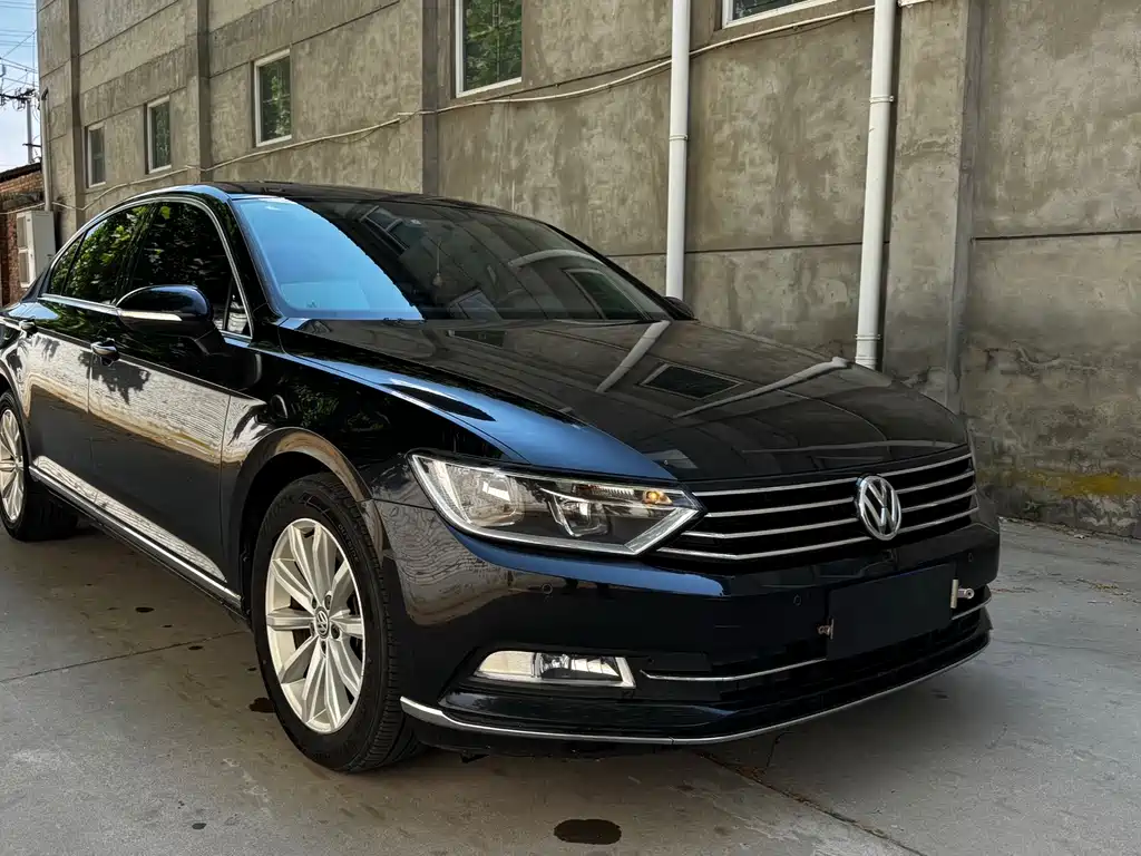Volkswagen Magotan 2018 330TSI DSG Lead