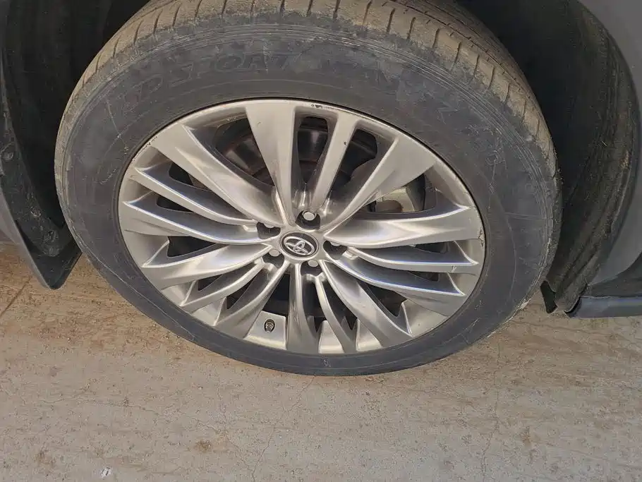 Toyota Highlander — миниатюра 6