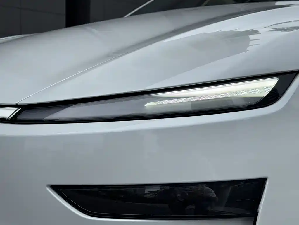 Tesla Model Y — фотографии объявления, Фото 14