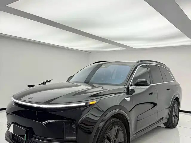 Li Auto L8