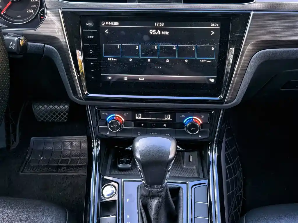 Volkswagen Phideon — миниатюра 16