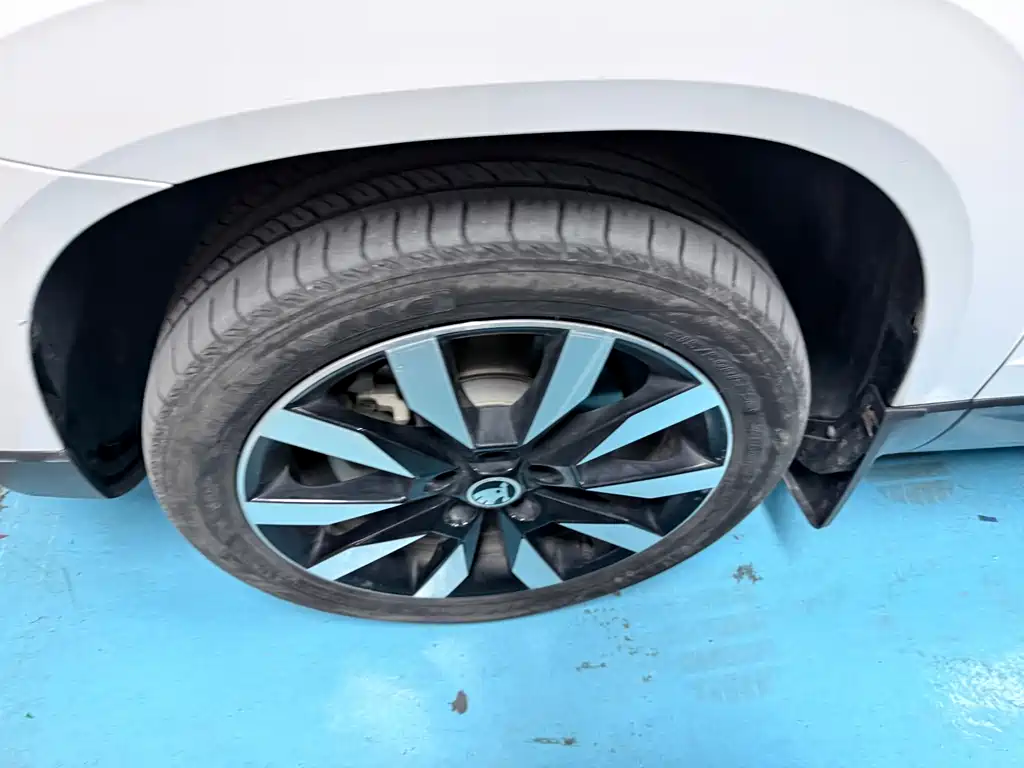 Skoda Karoq — миниатюра 5