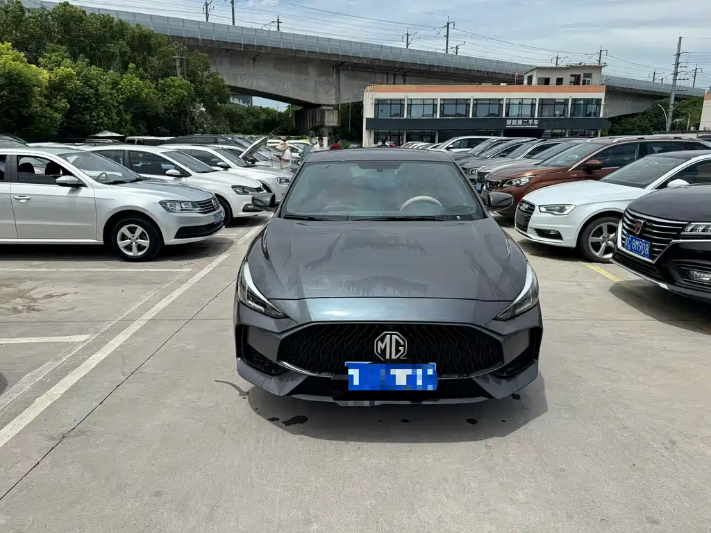 MG MG5 180DVVT CVT Youth Luxury Edition, фото 2