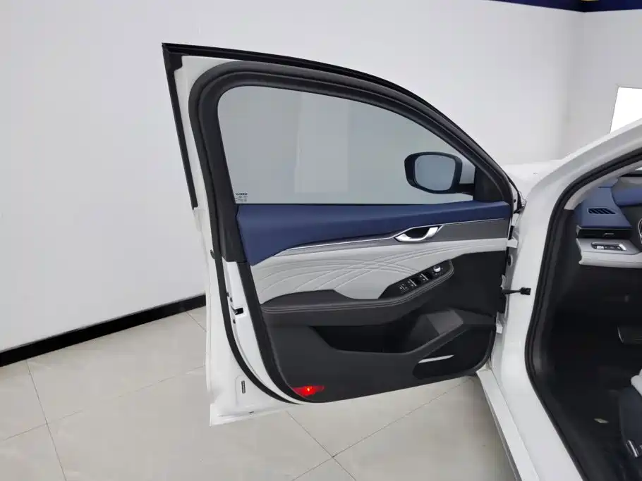 Geely Xingrui — миниатюра 7