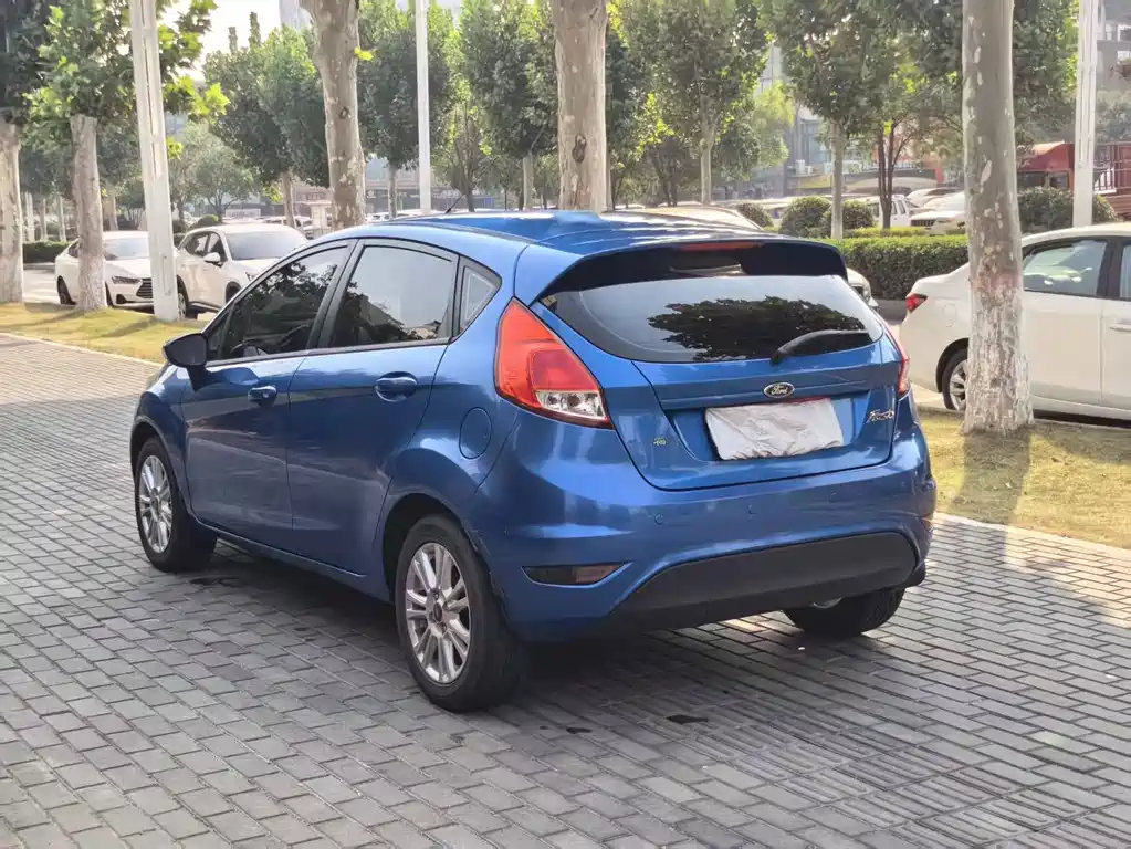 Ford Fiesta — миниатюра 9