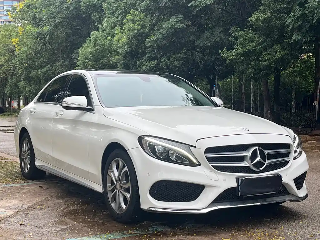 Mercedes-Benz C-Class — миниатюра 3