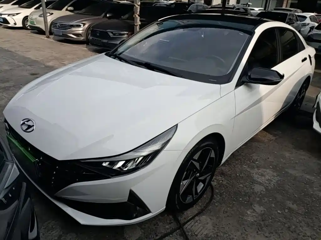 Hyundai Elantra — миниатюра 2