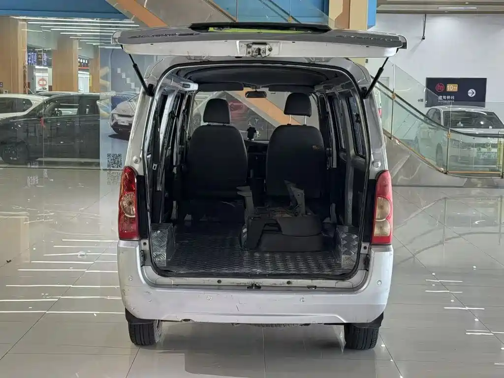 Wuling Rongguang EV — миниатюра 5