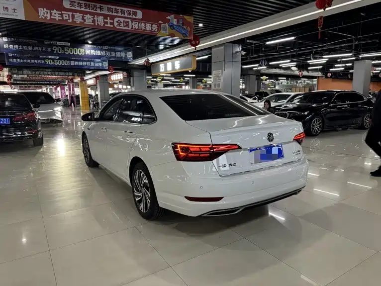 Volkswagen Sagitar 2019 280TSI DSG Luxury VI