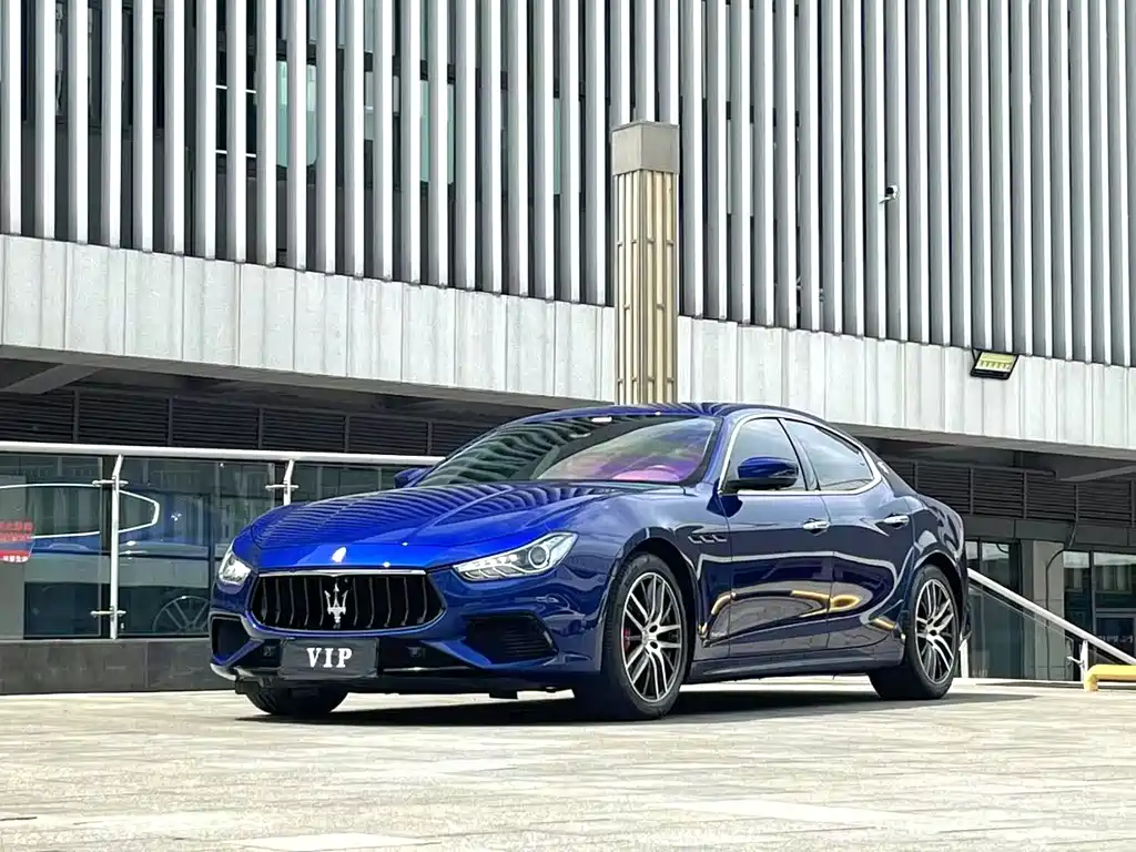 MASERATI GHIBLI