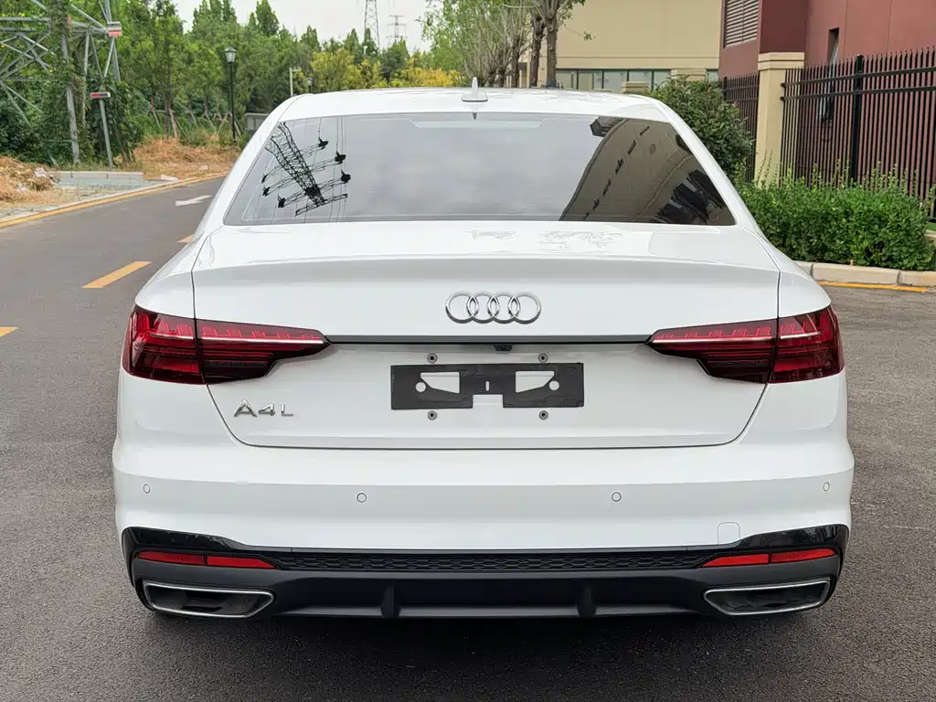 Audi A4L — миниатюра 7