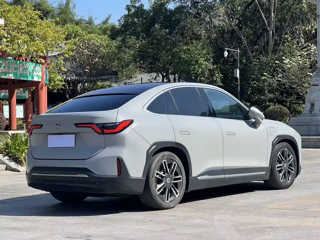 NIO NIO EC6