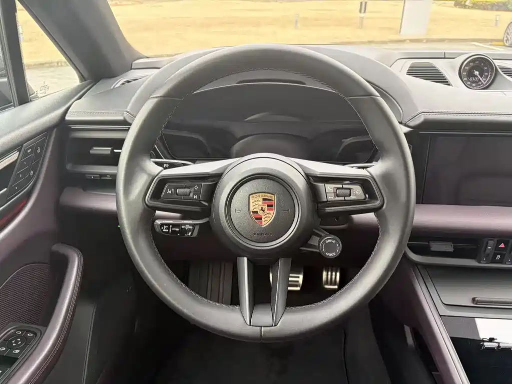 PORSCHE MACAN NEW ENERGY