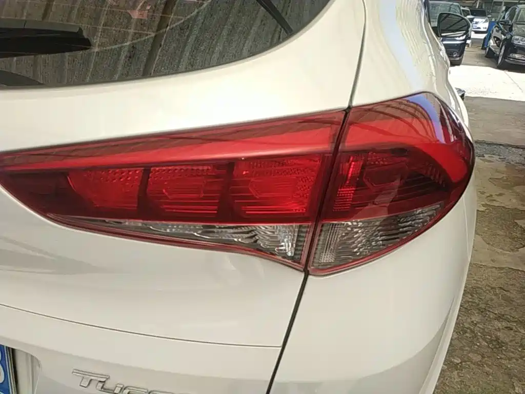 Hyundai Tucson — миниатюра 8