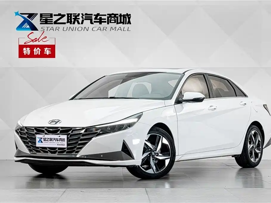 Hyundai Elantra 2022