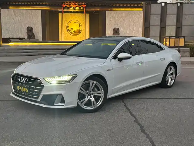 AUDI A7L