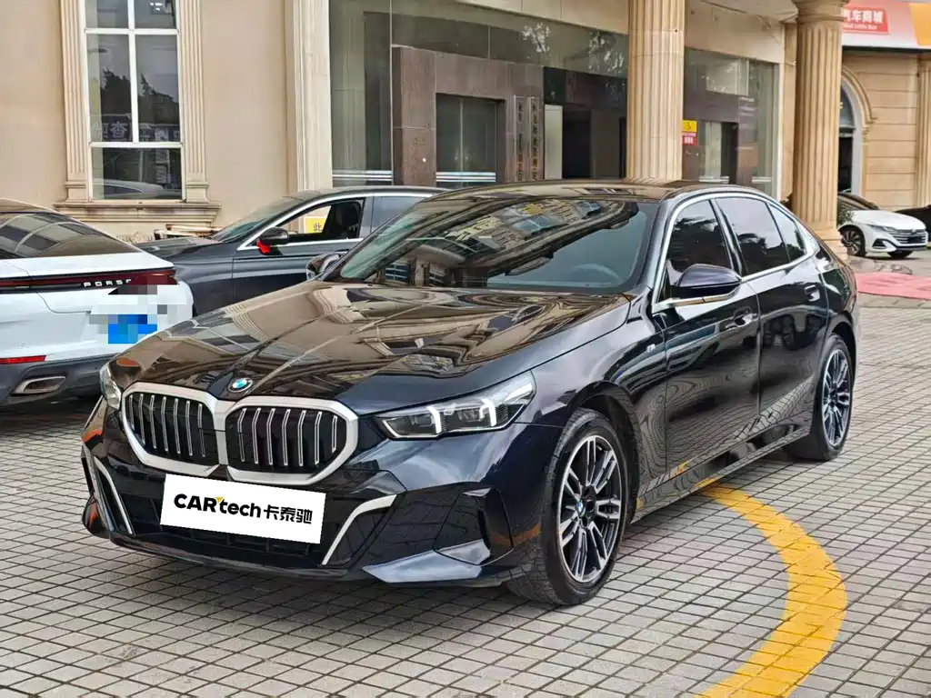 BMW 5 Series 2025