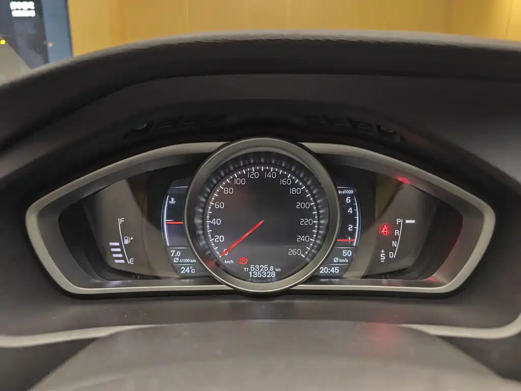 Volvo V40 — миниатюра 34