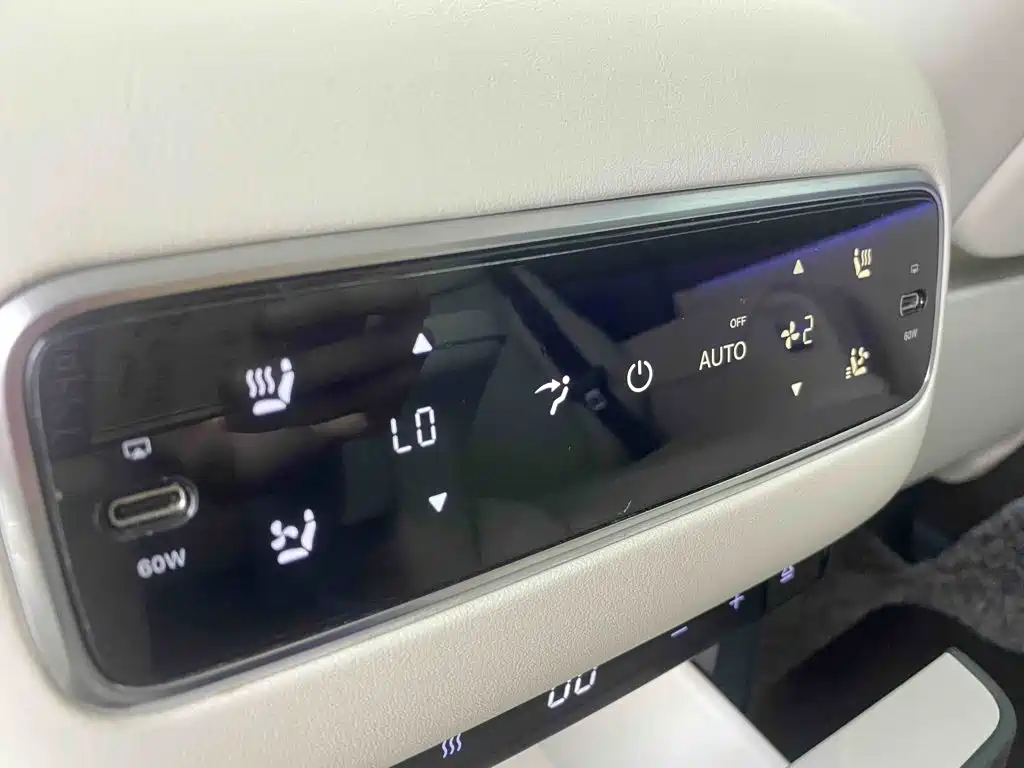 Li Auto Li MEGA — миниатюра 9