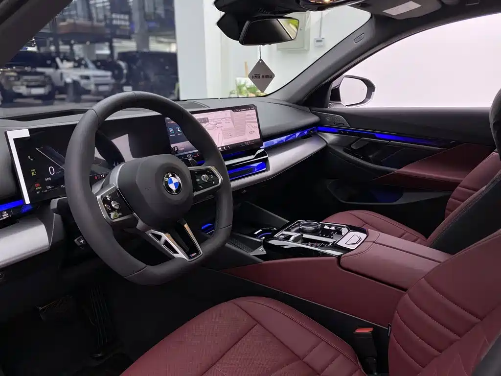 BMW 5 Series — миниатюра 27
