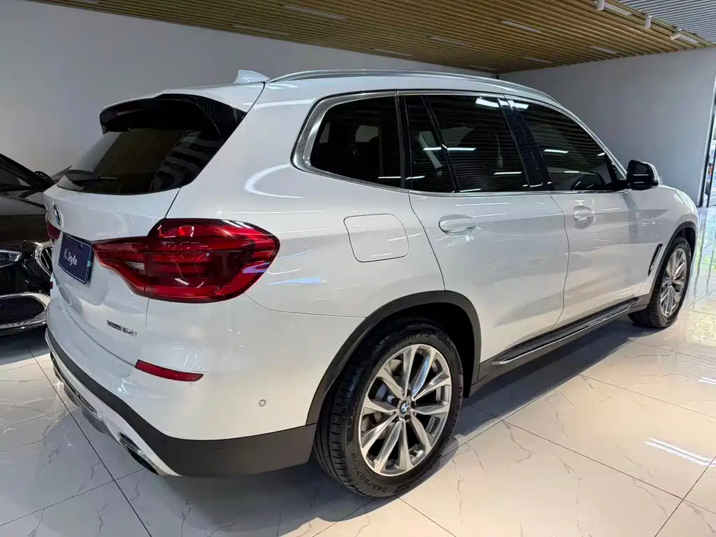 BMW X3 — миниатюра 4