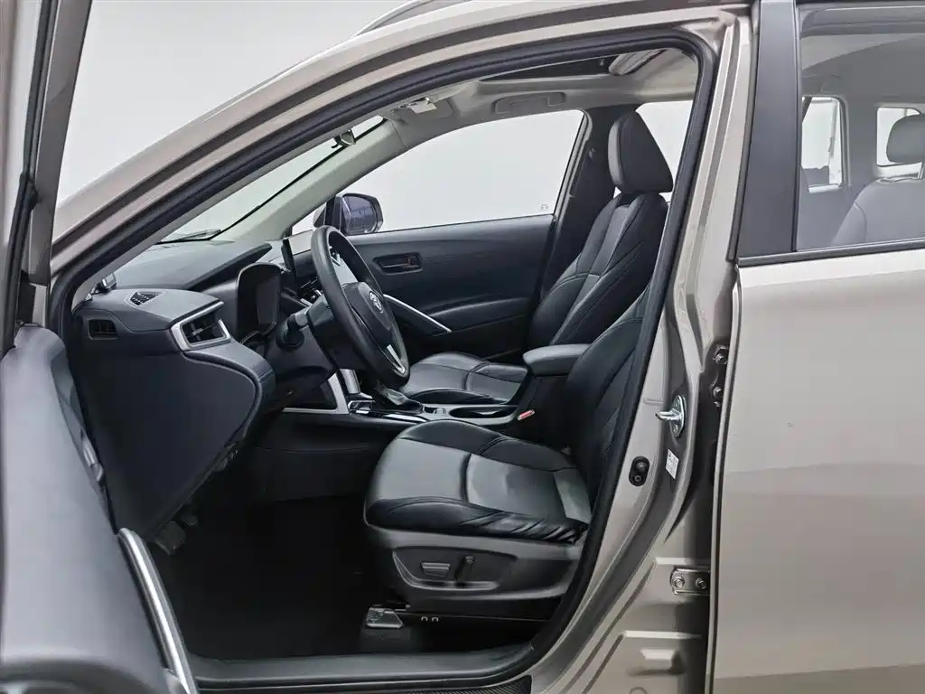Toyota Frontlander 2.0L CVT Luxury Edition, фото 19