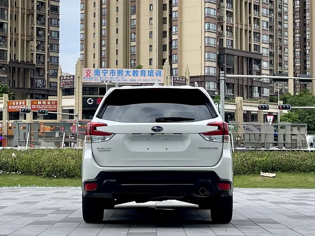 Subaru Forester 2021 2.0i Luxury