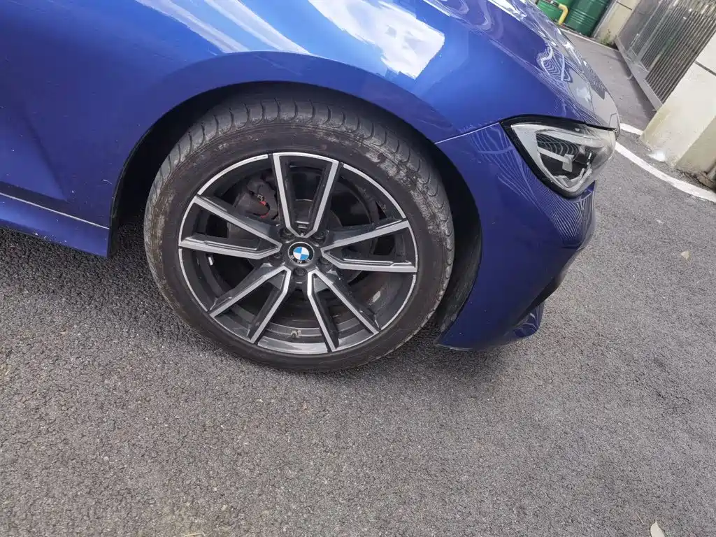 BMW 3 Series — миниатюра 24