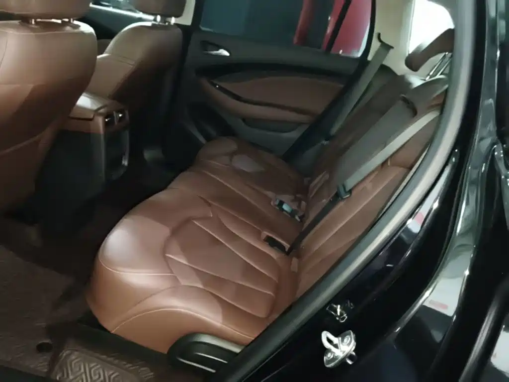 Buick Envision Plus — миниатюра 17