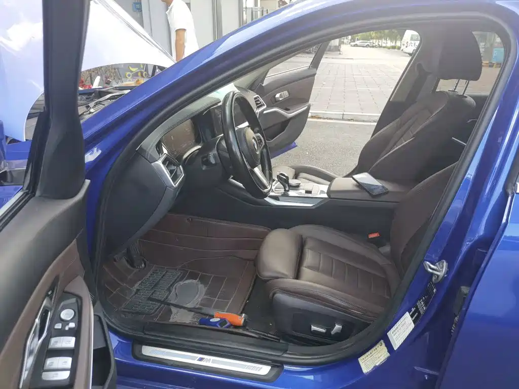 BMW 3 Series — миниатюра 11