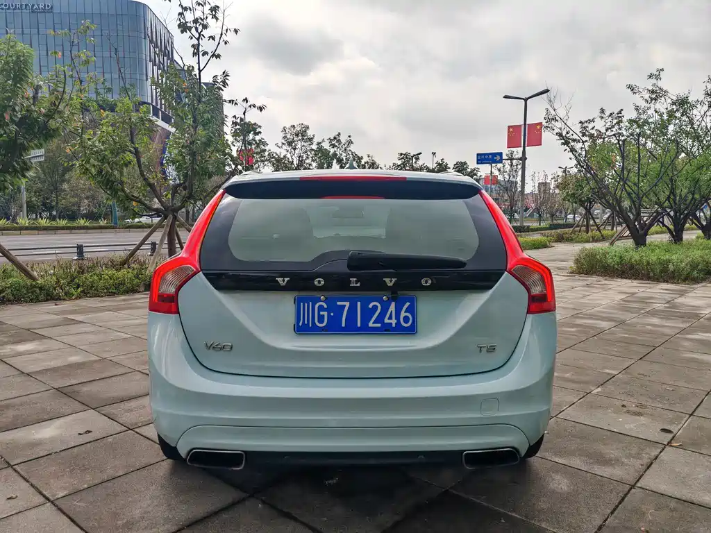 Volvo V60 — миниатюра 5