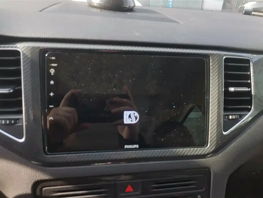 VOLKSWAGEN GOLF*JIAYU