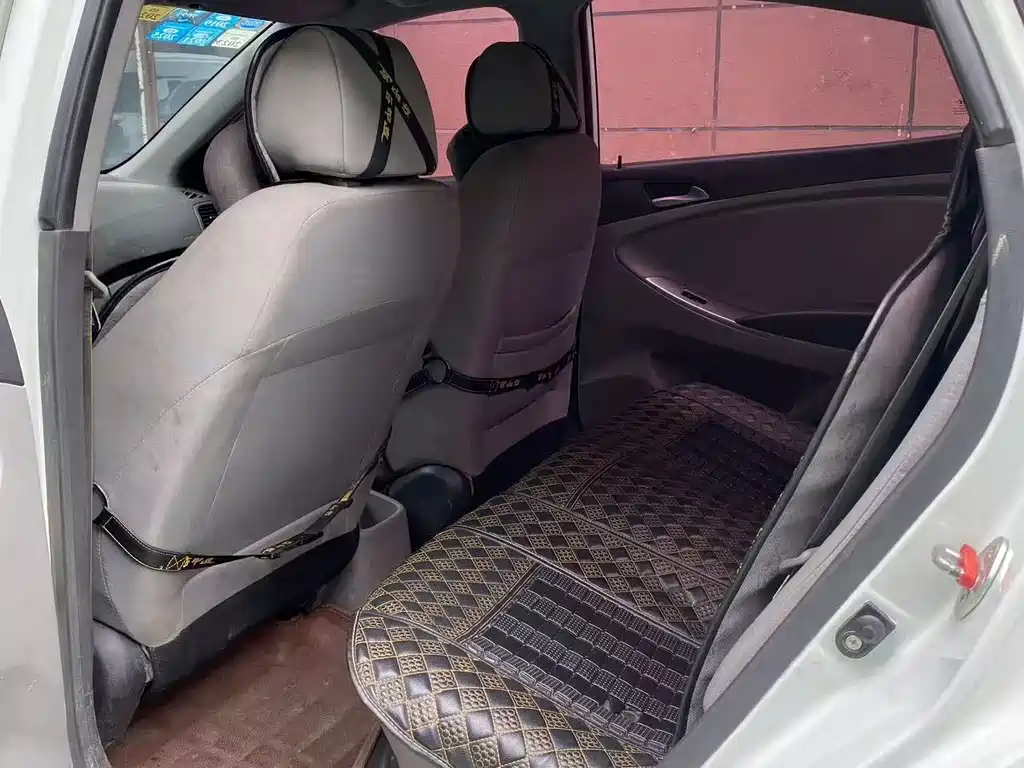 Hyundai Verna — миниатюра 9