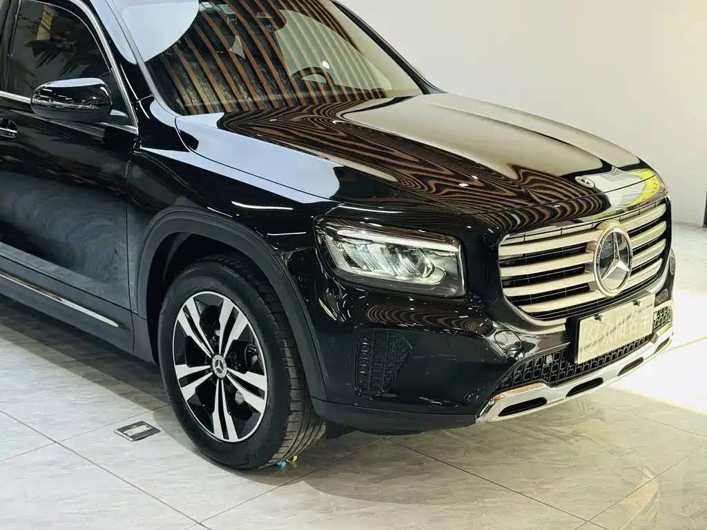 Mercedes-Benz GLB — миниатюра 4