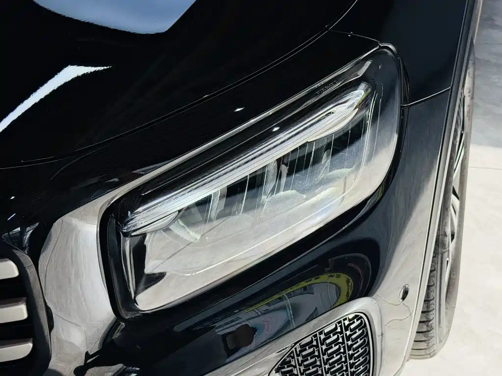 Mercedes-Benz GLB — миниатюра 6