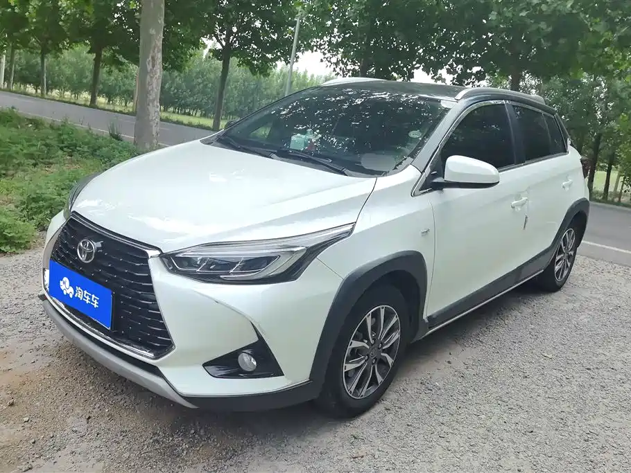 Toyota Yaris L 2021