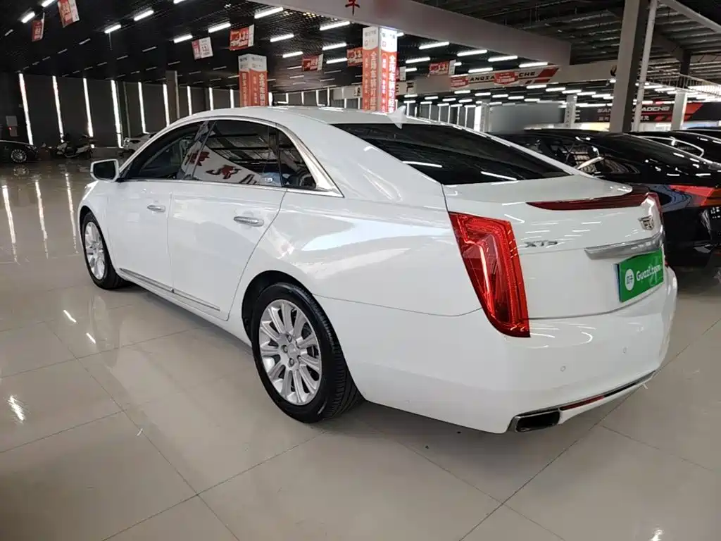 Cadillac XTS — миниатюра 5