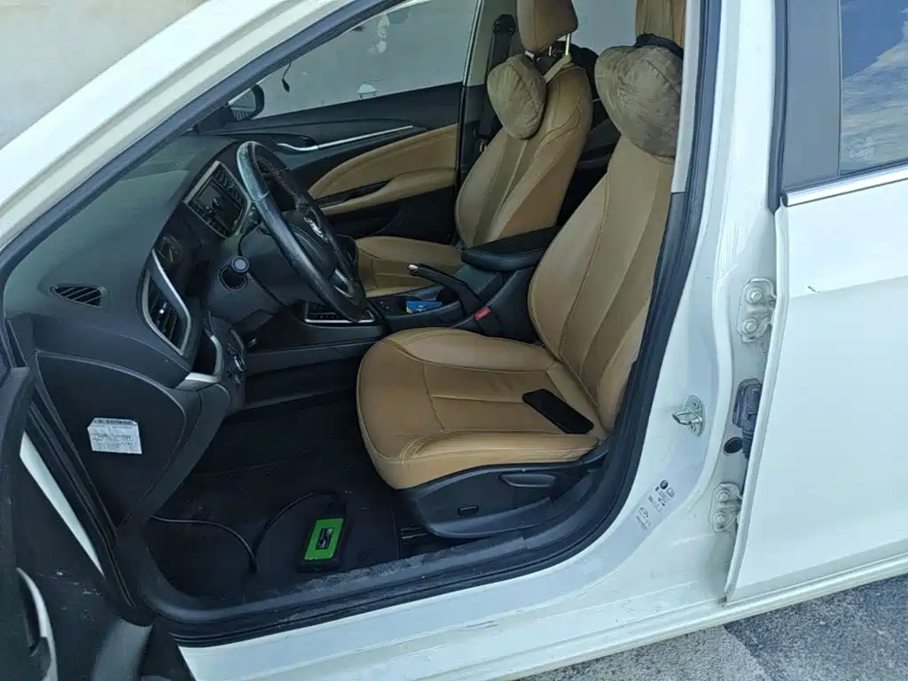 Buick Excelle — миниатюра 15