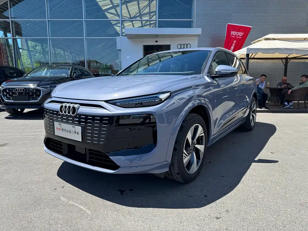Audi 奥迪Q6L e-tron 2026