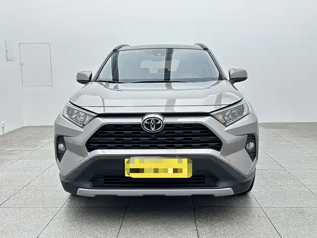 Toyota RAV4 — миниатюра 2