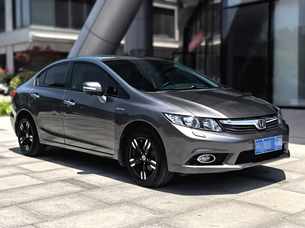 Honda Civic 2013 1.8L AT Luxury