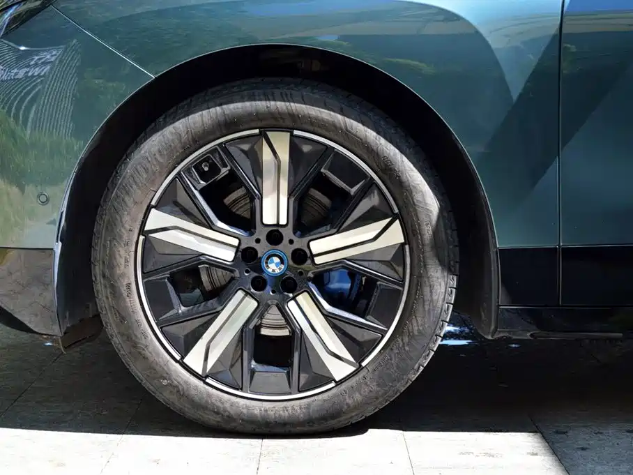 BMW iX — миниатюра 6
