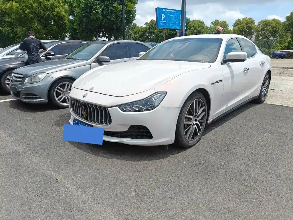 Maserati Ghibli 2015