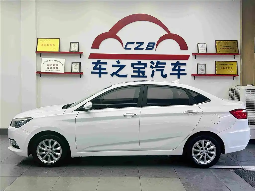 Changan V7 — миниатюра 5