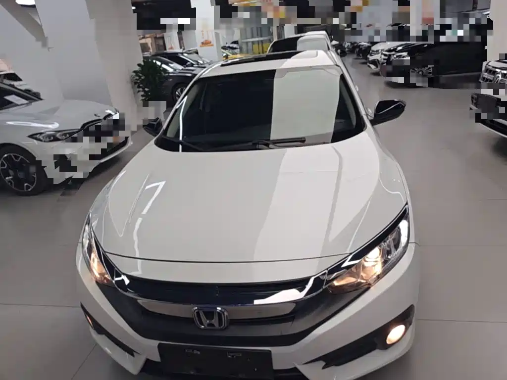 Honda Civic 2016 220TURBO CVT Luxury