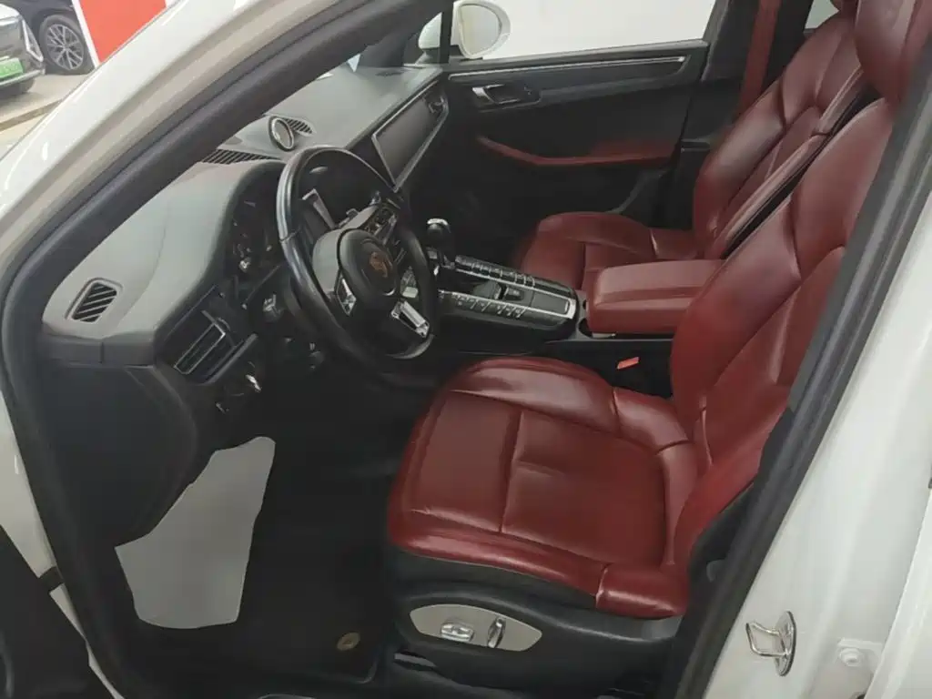Porsche Macan — миниатюра 15