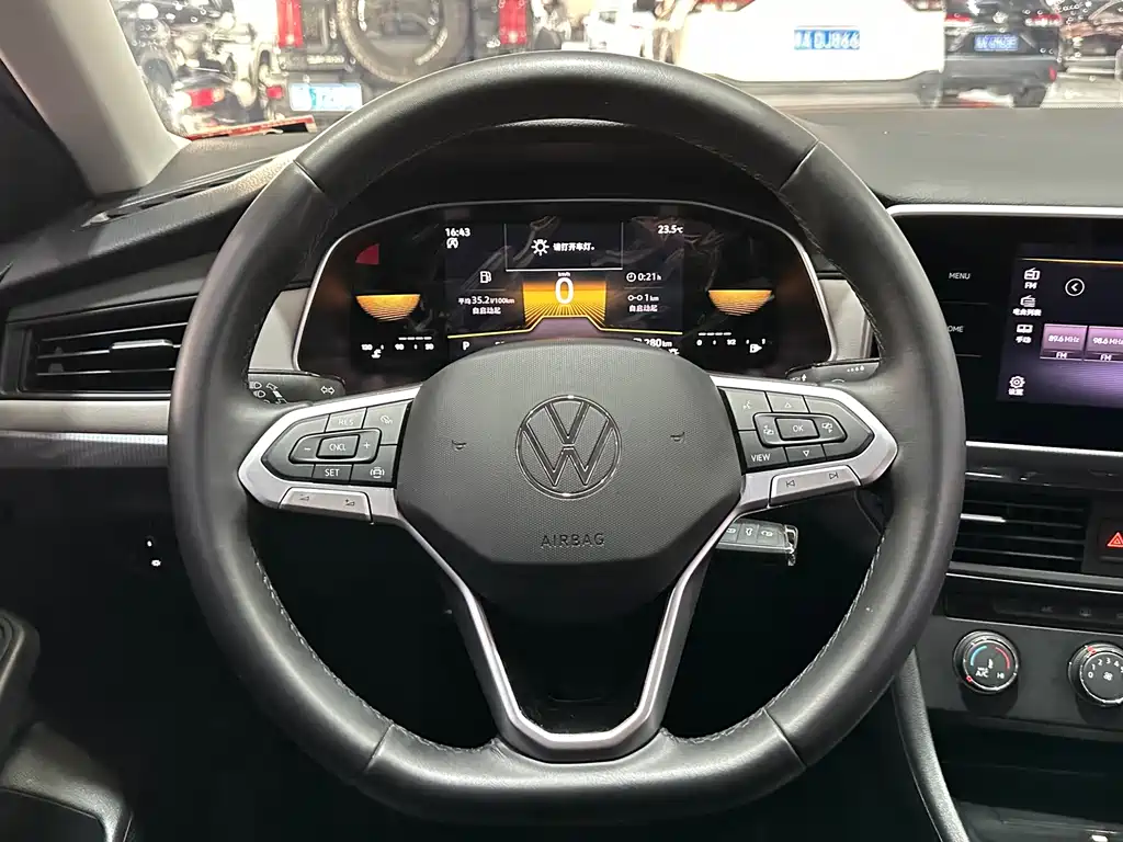 Volkswagen Bora — миниатюра 4