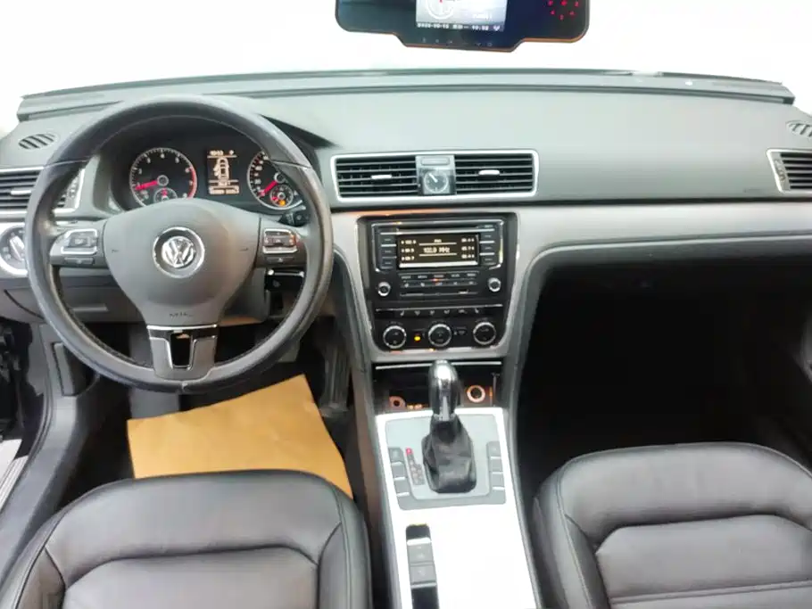 Volkswagen Passat — миниатюра 12